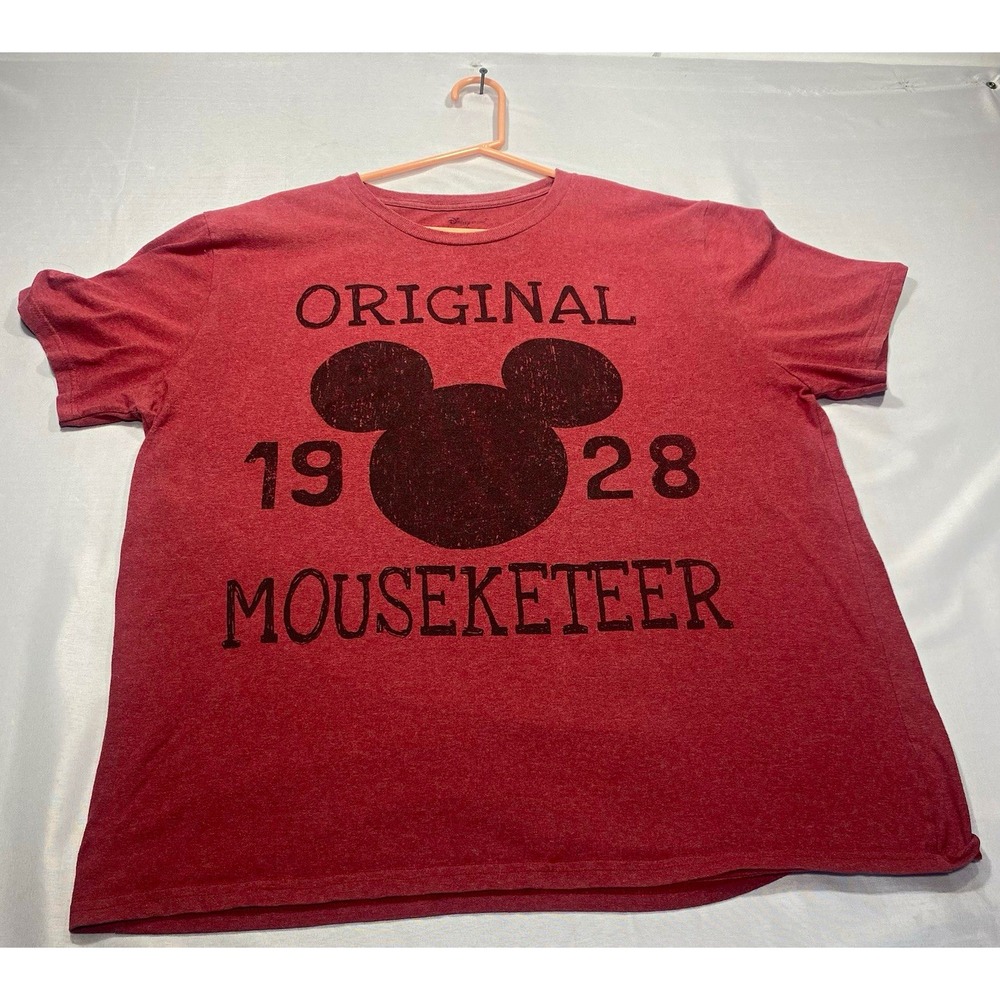 Disney Store Graphic Tee Womens XL Red Original 1928 Mouseketeer Mickey Mouse